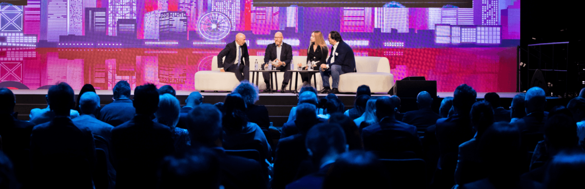 Is ExpoPlatform the best AI-powered event platform for large conferences?